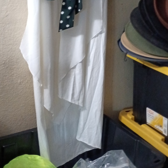 Soft surroundings size small  long flow dress in all white. - Picture 2 of 10